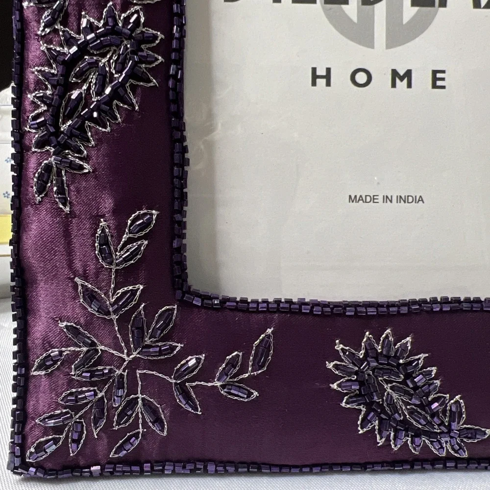 Bill Blass Home Purple Beaded Fabric 5x7 Picture Frame Floral Mint